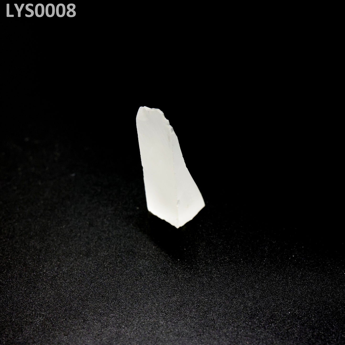 Lutetium Yttrium Oxy-Orthosilicate LYSO : LYS0008