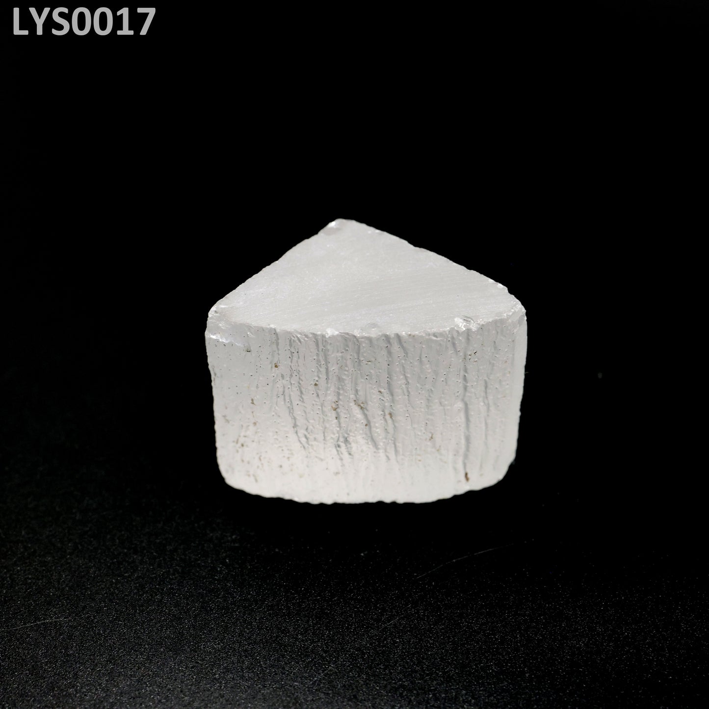 Lutetium Yttrium Oxy-Orthosilicate LYSO : LYS0017