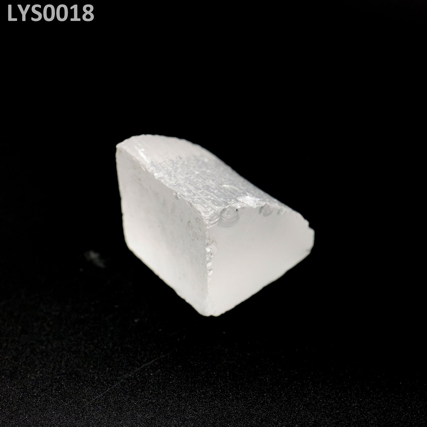 Lutetium Yttrium Oxy-Orthosilicate LYSO : LYS0018