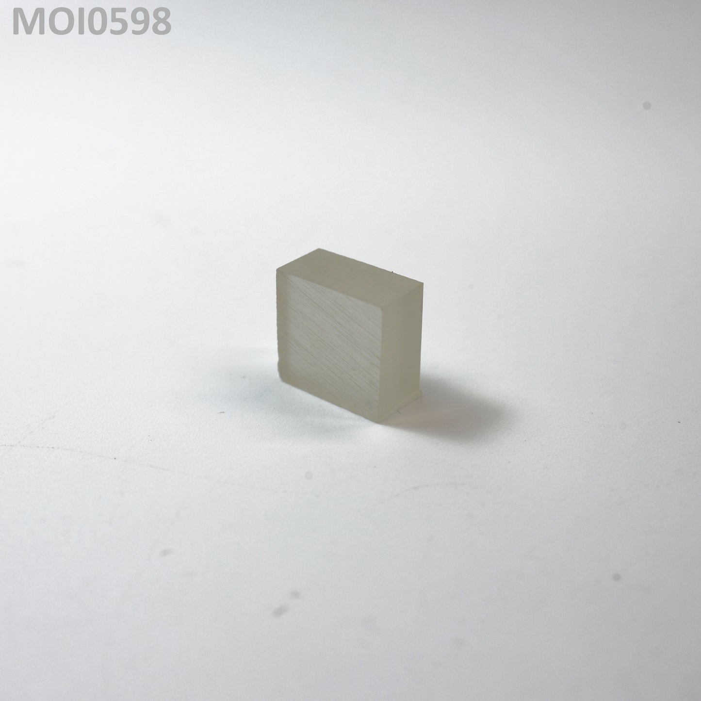 White DEF Moissanite : MOI0598