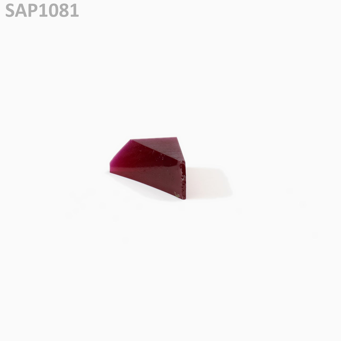 Pigeon Blood Red Sapphire : SAP1081