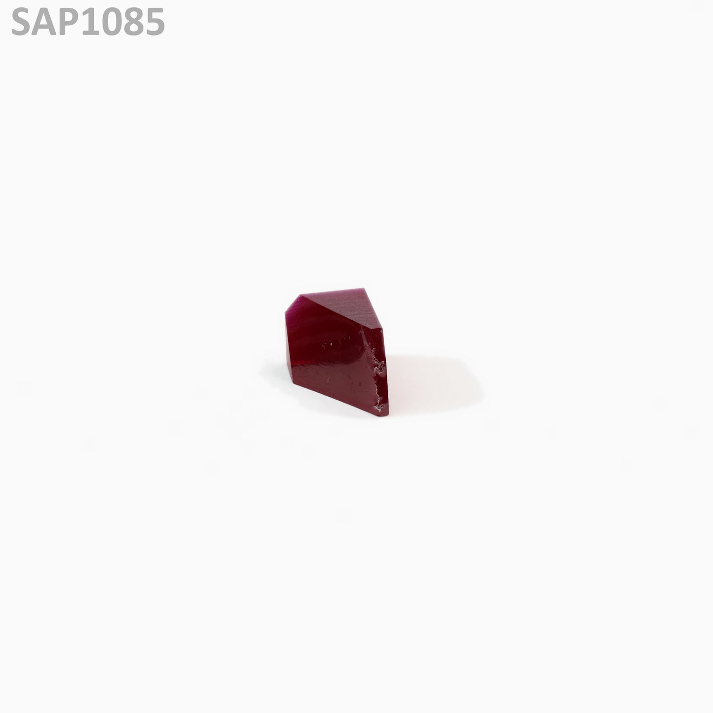 Pigeon Blood Red Sapphire : SAP1085