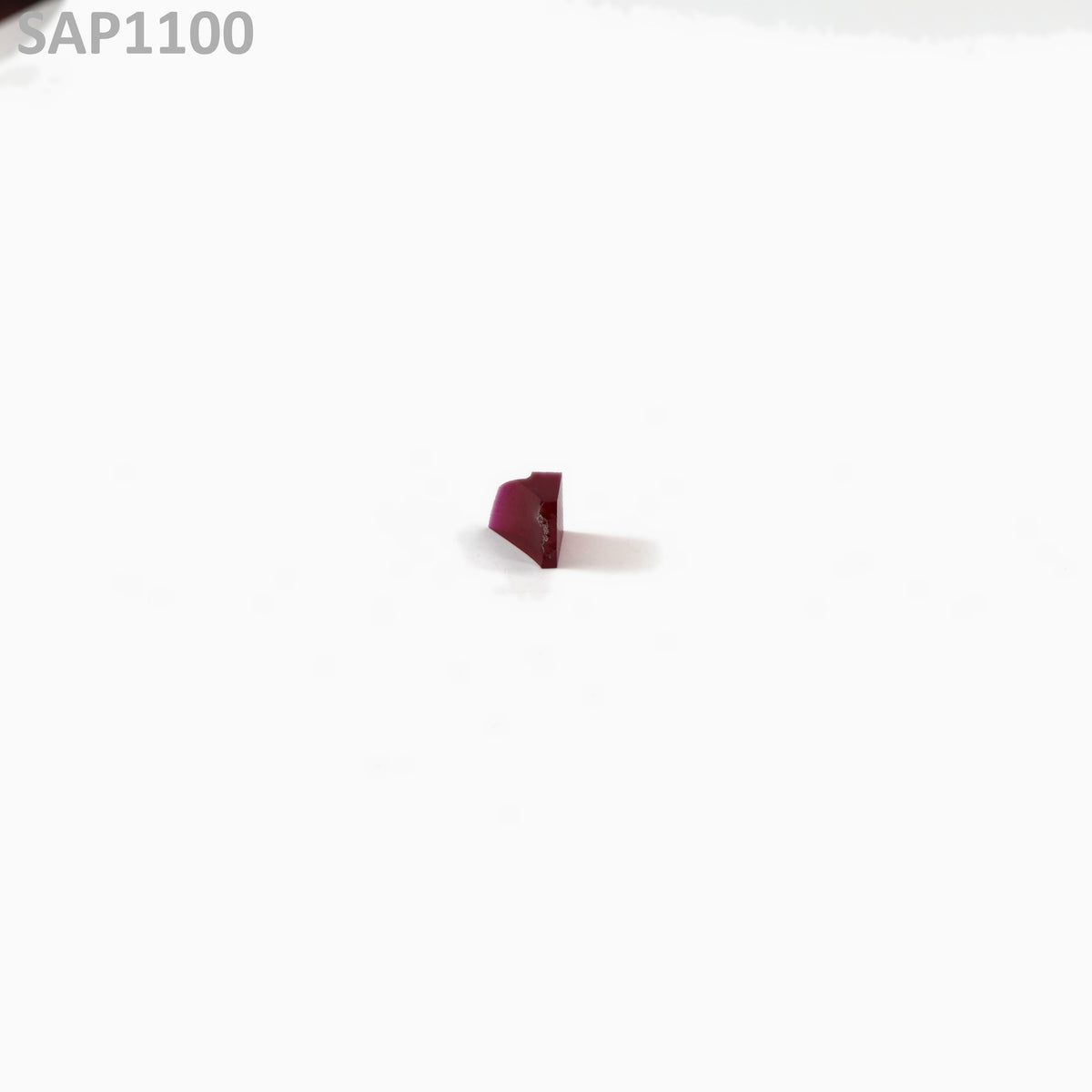 Pigeon Blood Red Sapphire : SAP1100