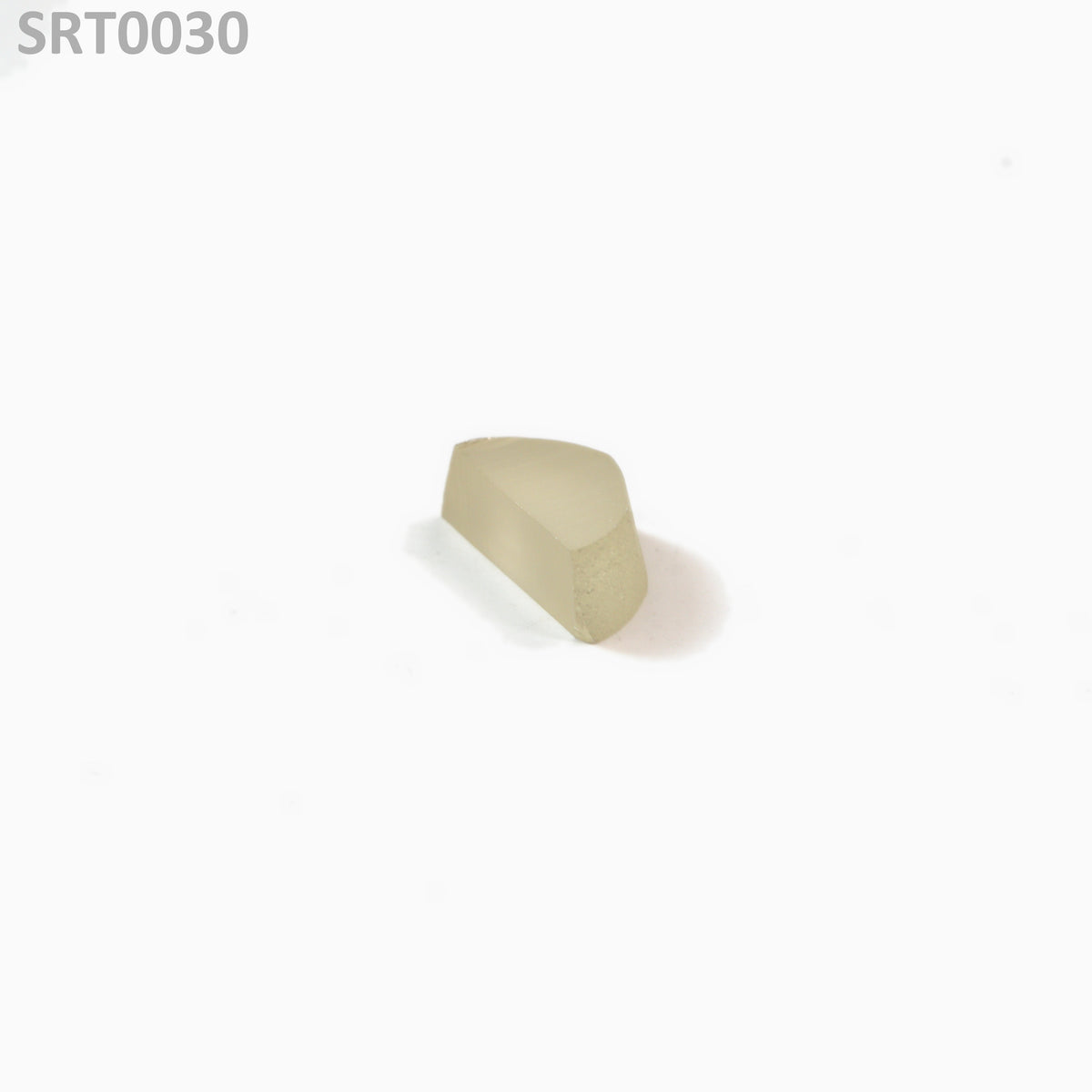 SrTiO3 : SRT0030