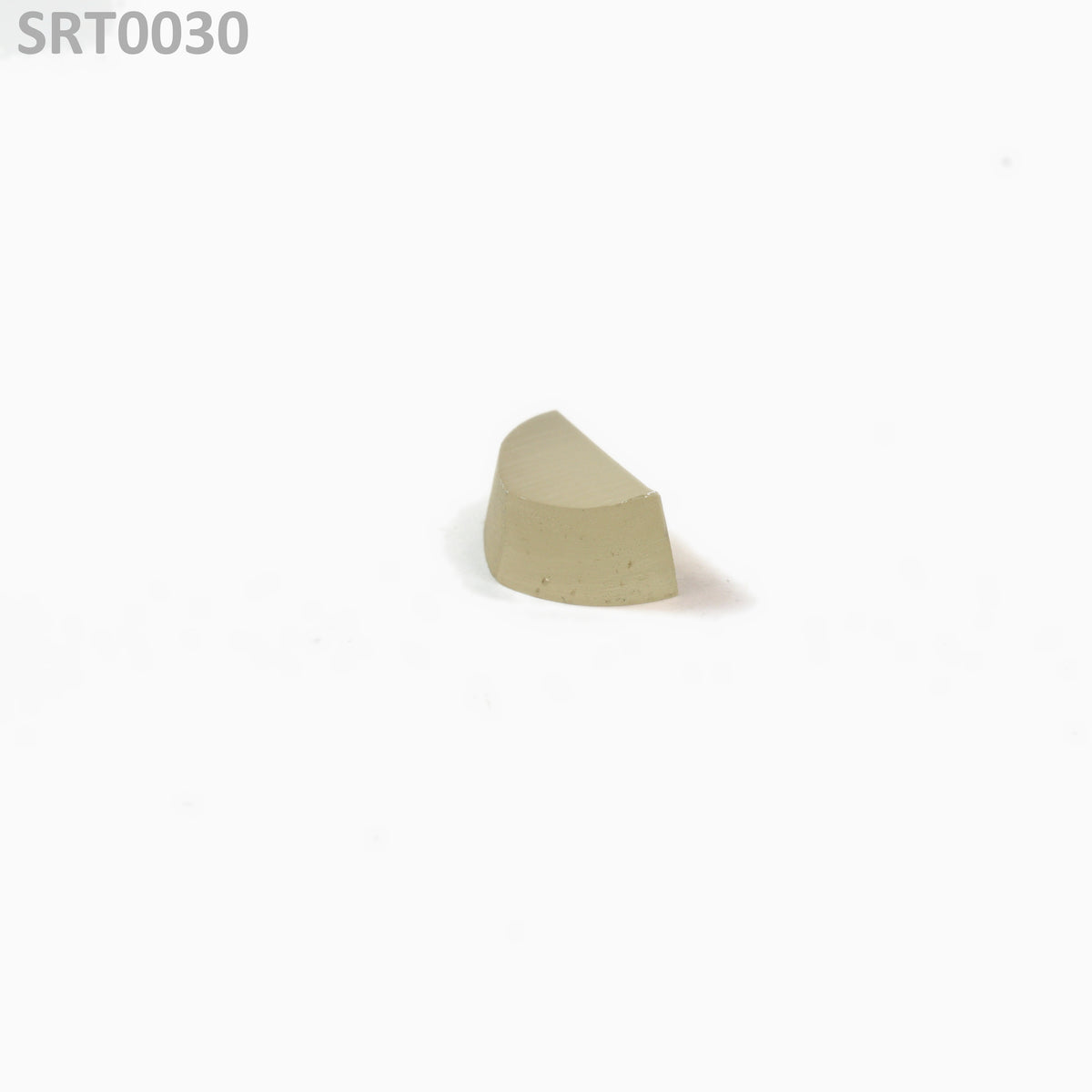 SrTiO3 : SRT0030