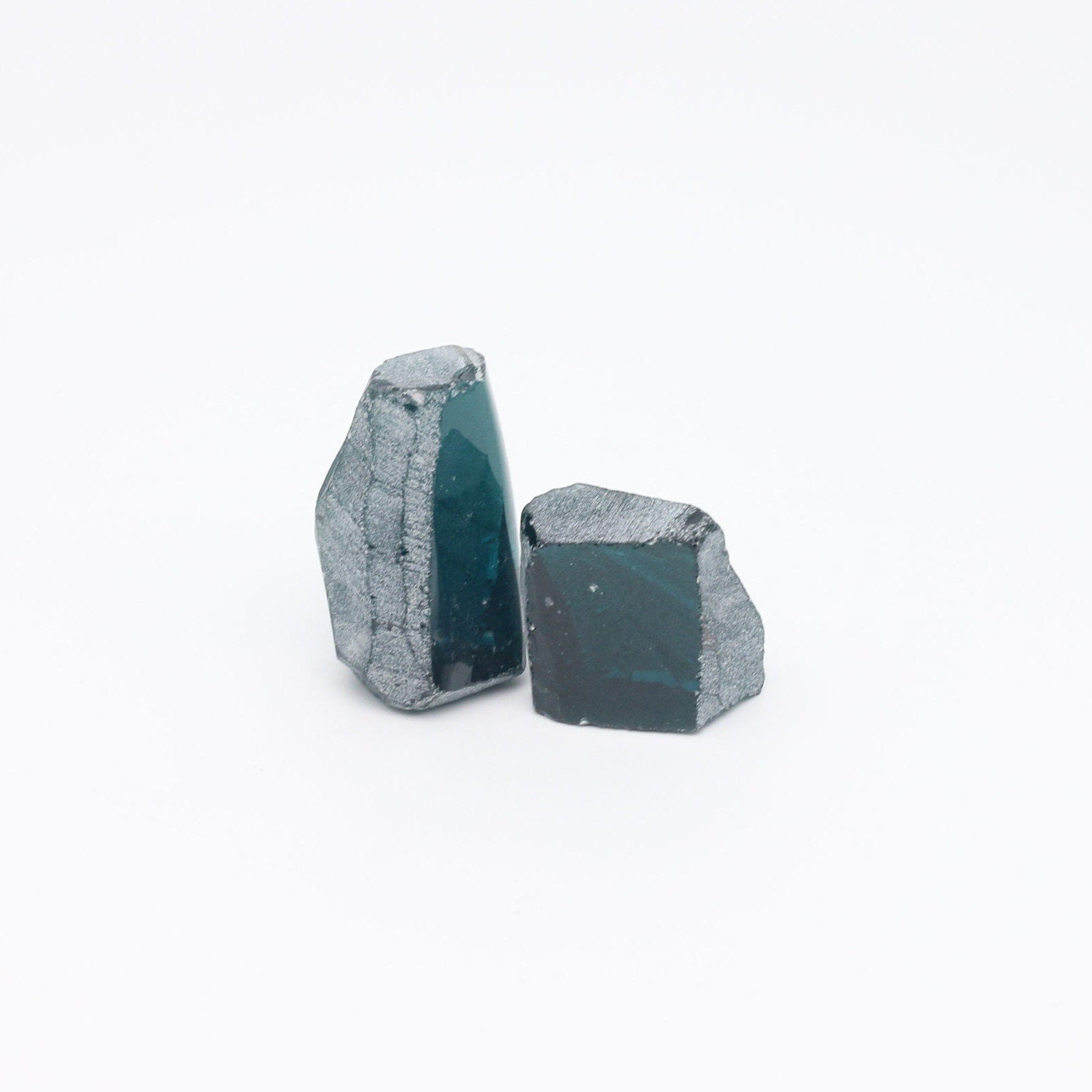 Nanosital Simulated Color Changing Lab Created Faceting Rough for Gem Cutting - #E-158 - Various Sizes #BEGIN