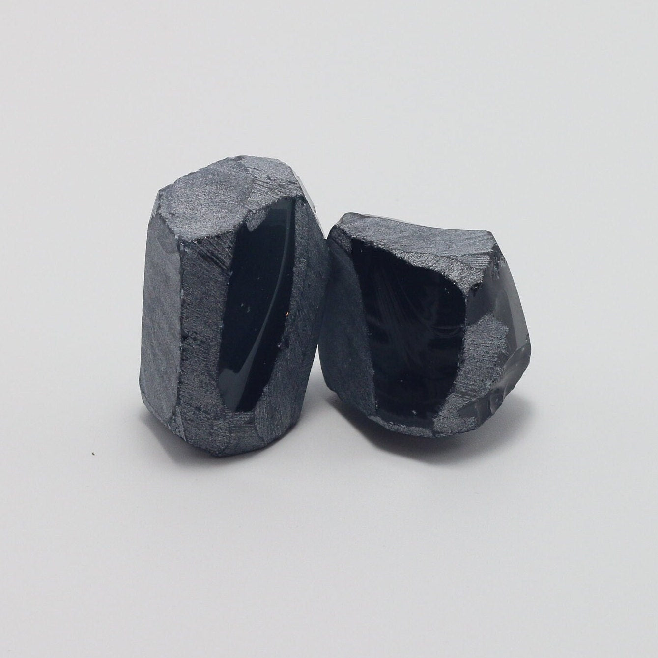 Nanosital Simulated Color Changing Lab Created Faceting Rough for Gem Cutting - #E-279 - Various Sizes #BEGIN