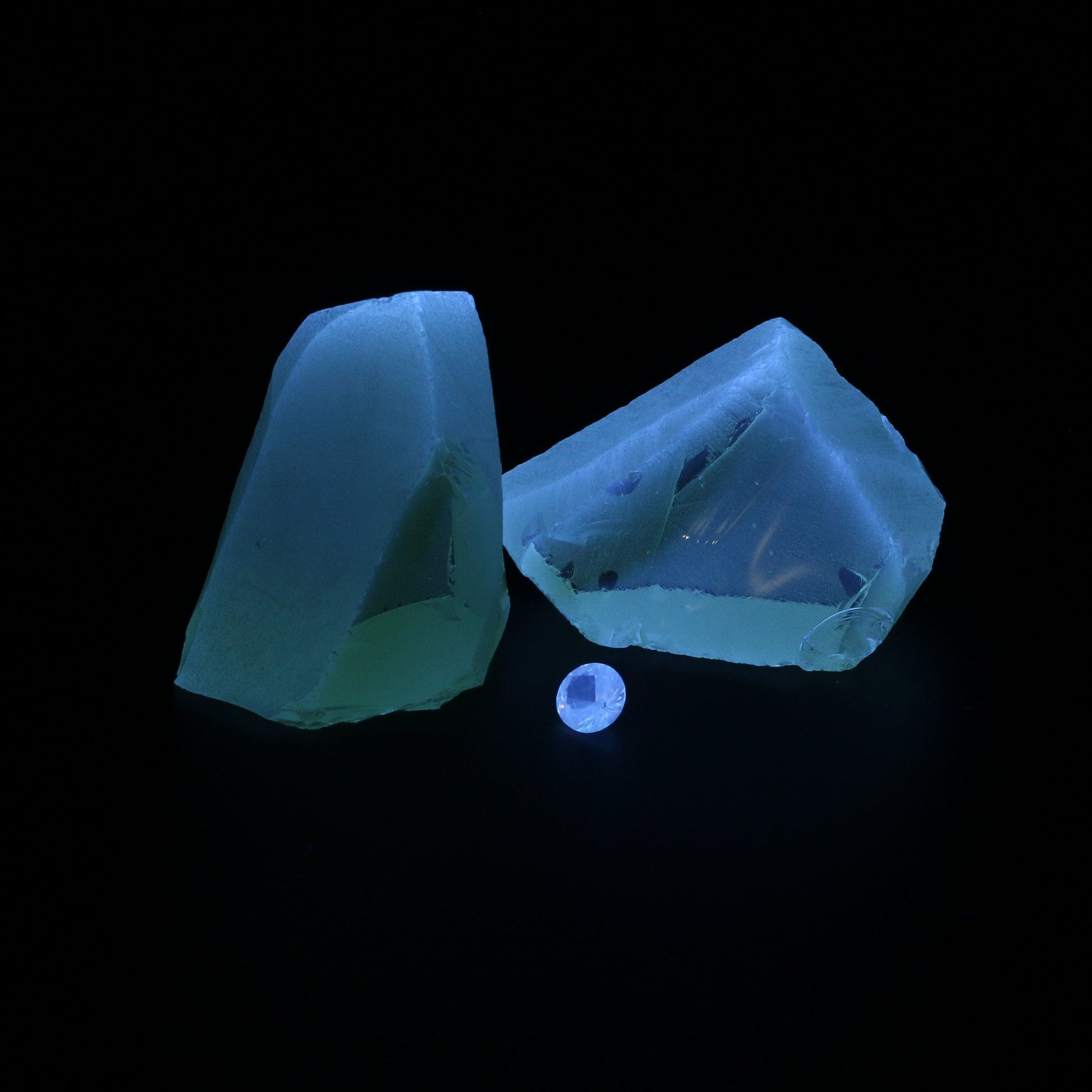 UV Reactive Nanosital #E-274 Lab Created Faceting Rough for Gem Cutting - Various Sizes : #BEGIN