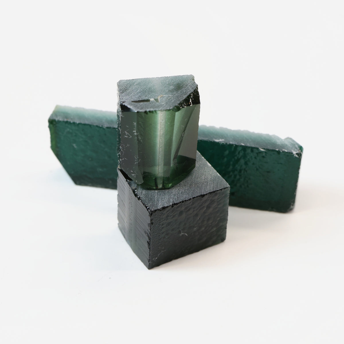 Emerald Green Hydrothermal Synthetic Quartz - Lab Created Faceting Rough : #BEGIN
