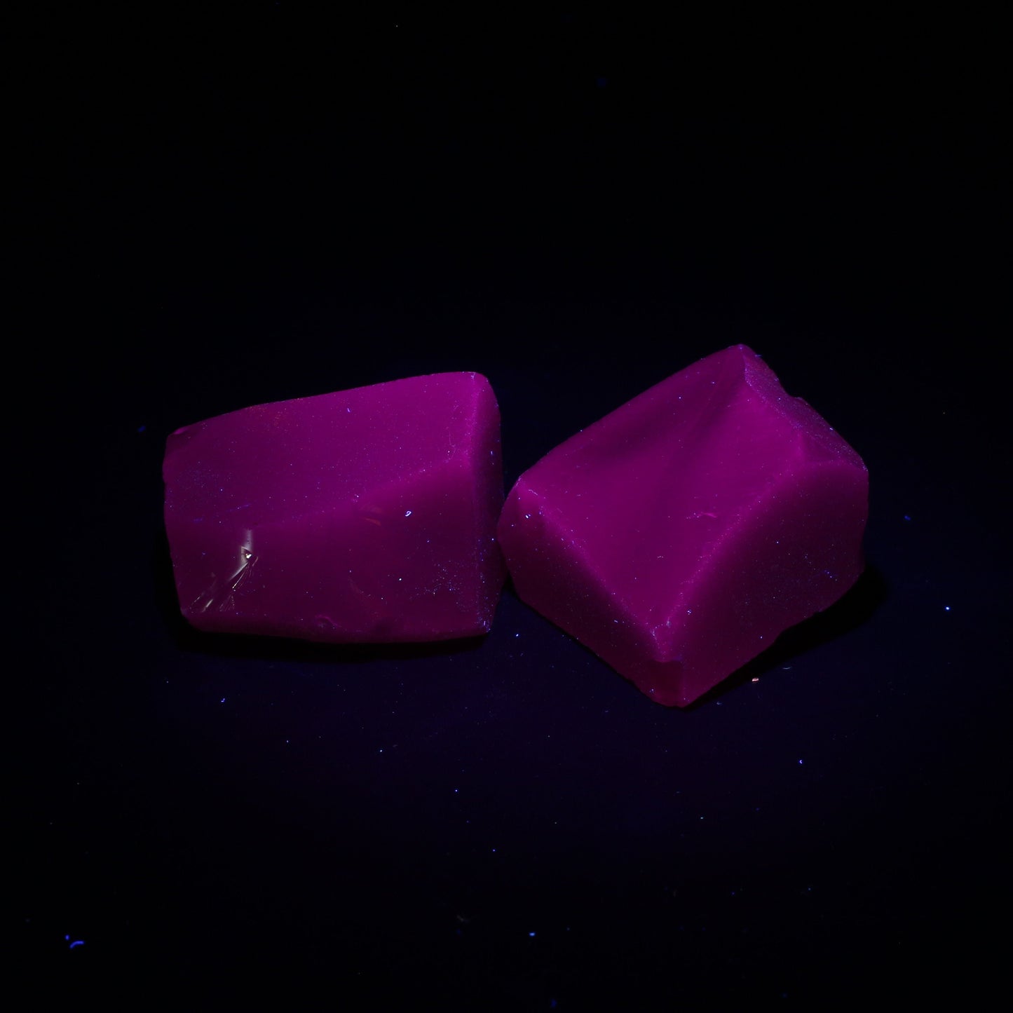 UV Reactive Nanosital #E-459 Synthetic Lab Created Faceting Rough for Gem Cutting - Various Sizes