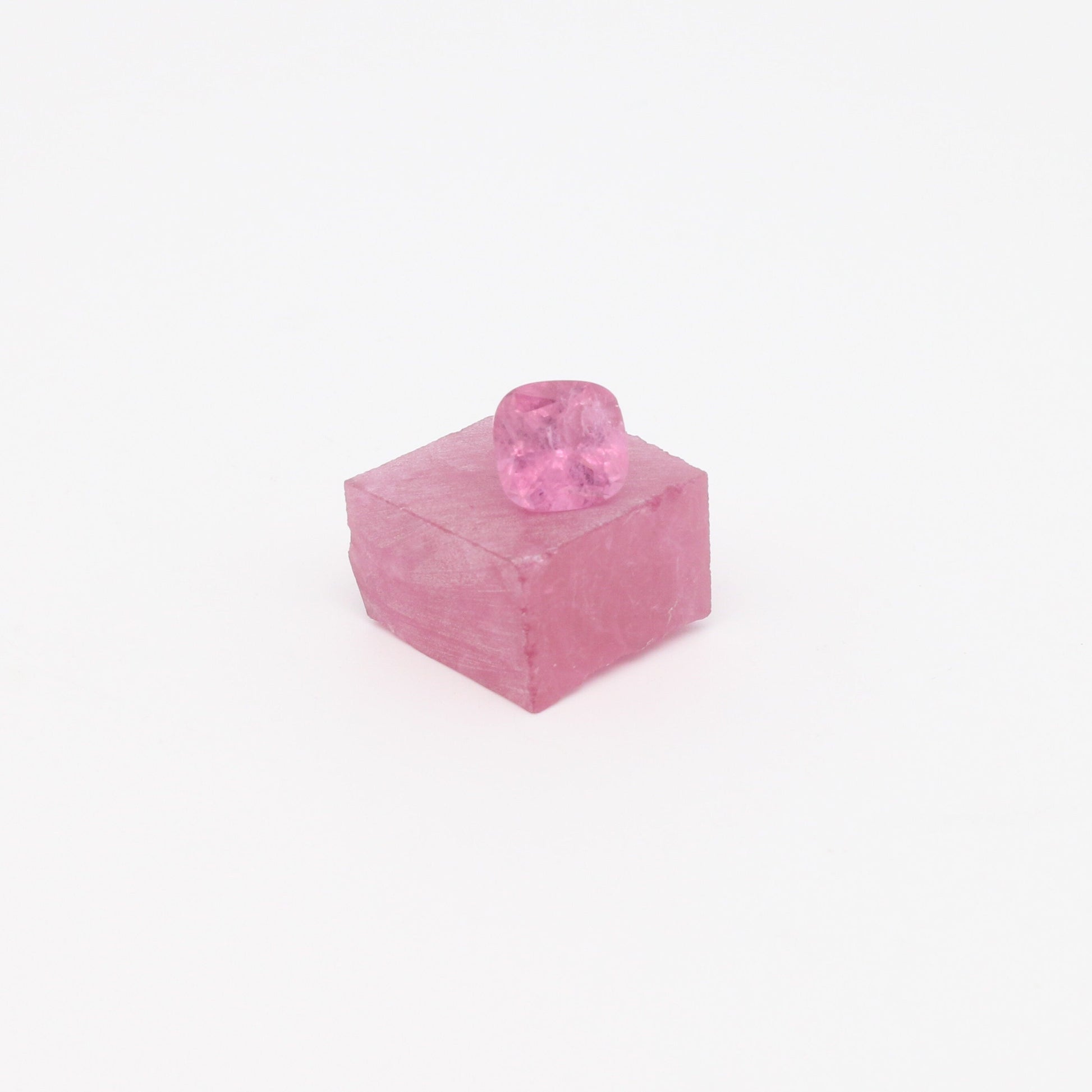 Nanosital Simulated Kunzite (Included)  Lab Created Faceting Rough for Gem Cutting - #Z-8483 - Various Sizes #BEGIN