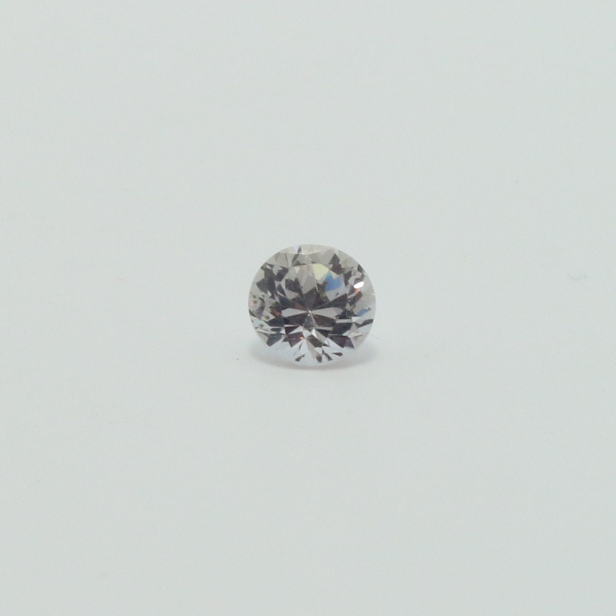 Lavender Nd:YAG Faceting Rough for Gem Cutting - Various Sizes #BEGIN