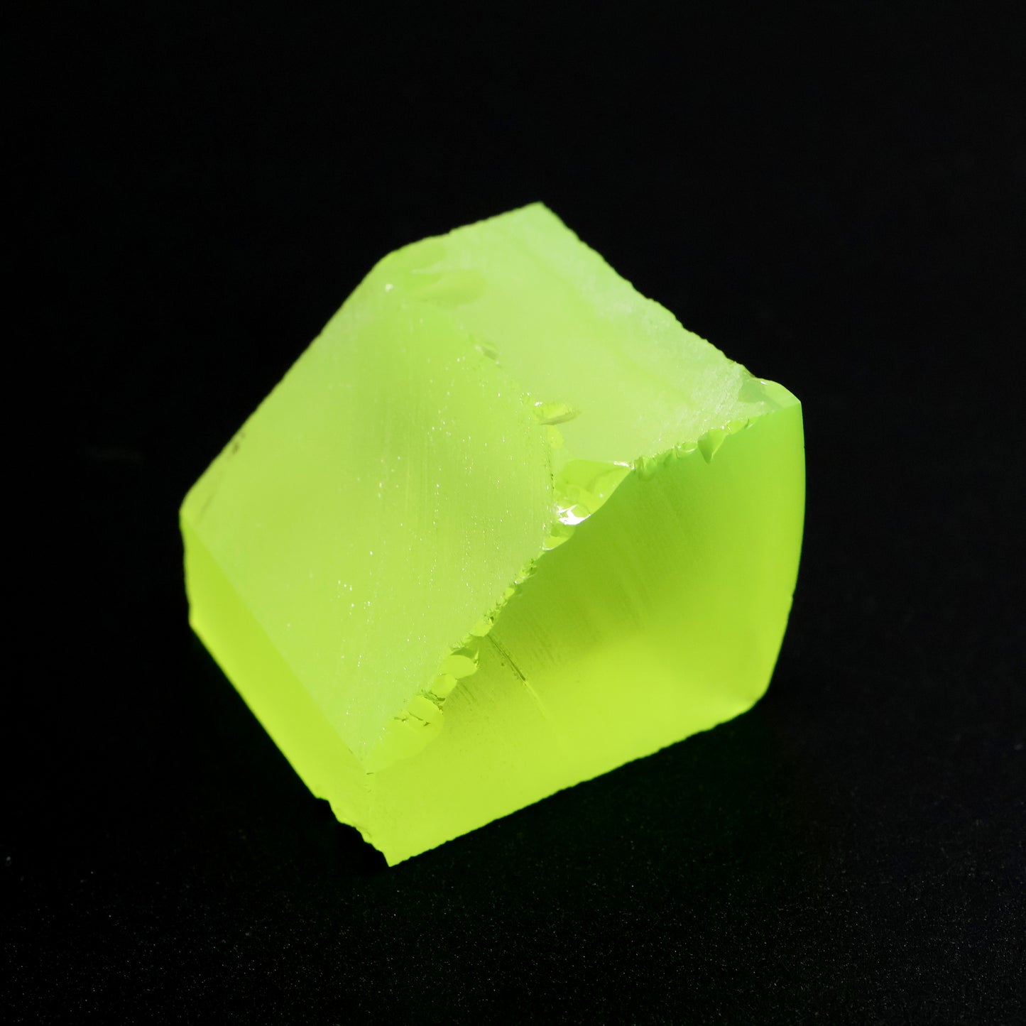 Lutetium Aluminum Garnet (LuAG) - Faceting Rough