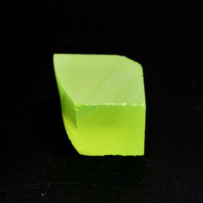 Lutetium Aluminum Garnet (LuAG) - Faceting Rough