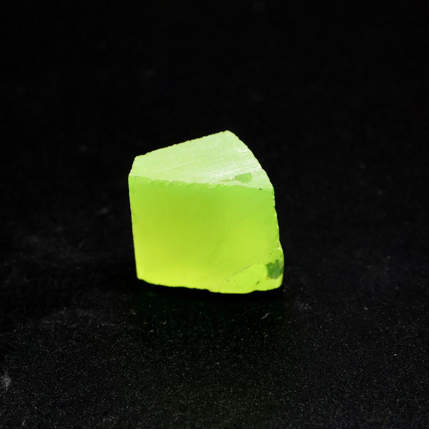 Lutetium Aluminum Garnet (LuAG) - Faceting Rough