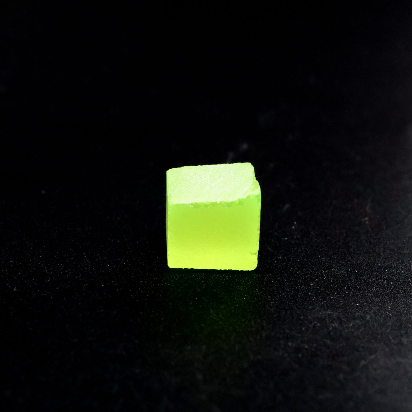 Lutetium Aluminum Garnet (LuAG) - Faceting Rough