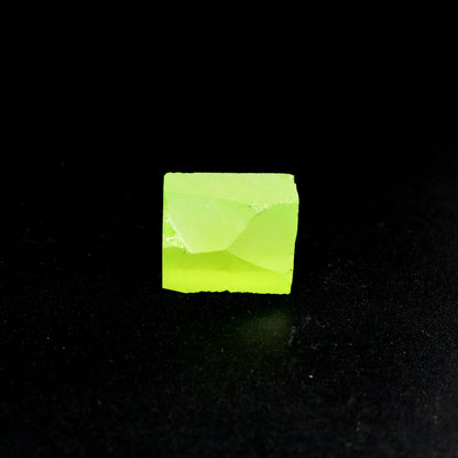 Lutetium Aluminum Garnet (LuAG) - Faceting Rough