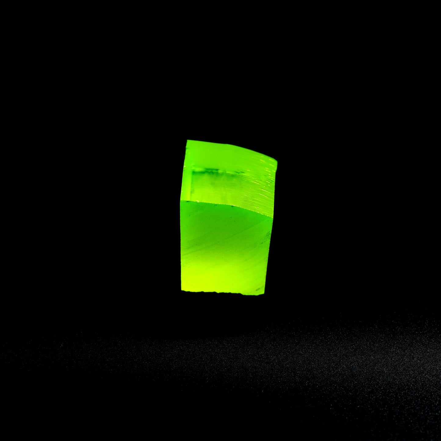 Lutetium Aluminum Garnet (LuAG) - Faceting Rough