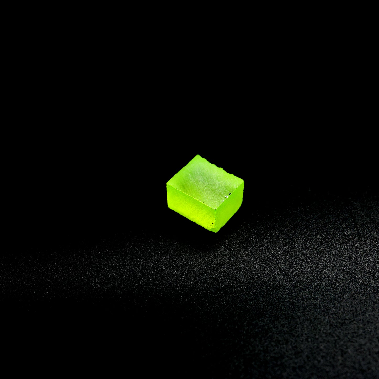 Lutetium Aluminum Garnet (LuAG) - Faceting Rough