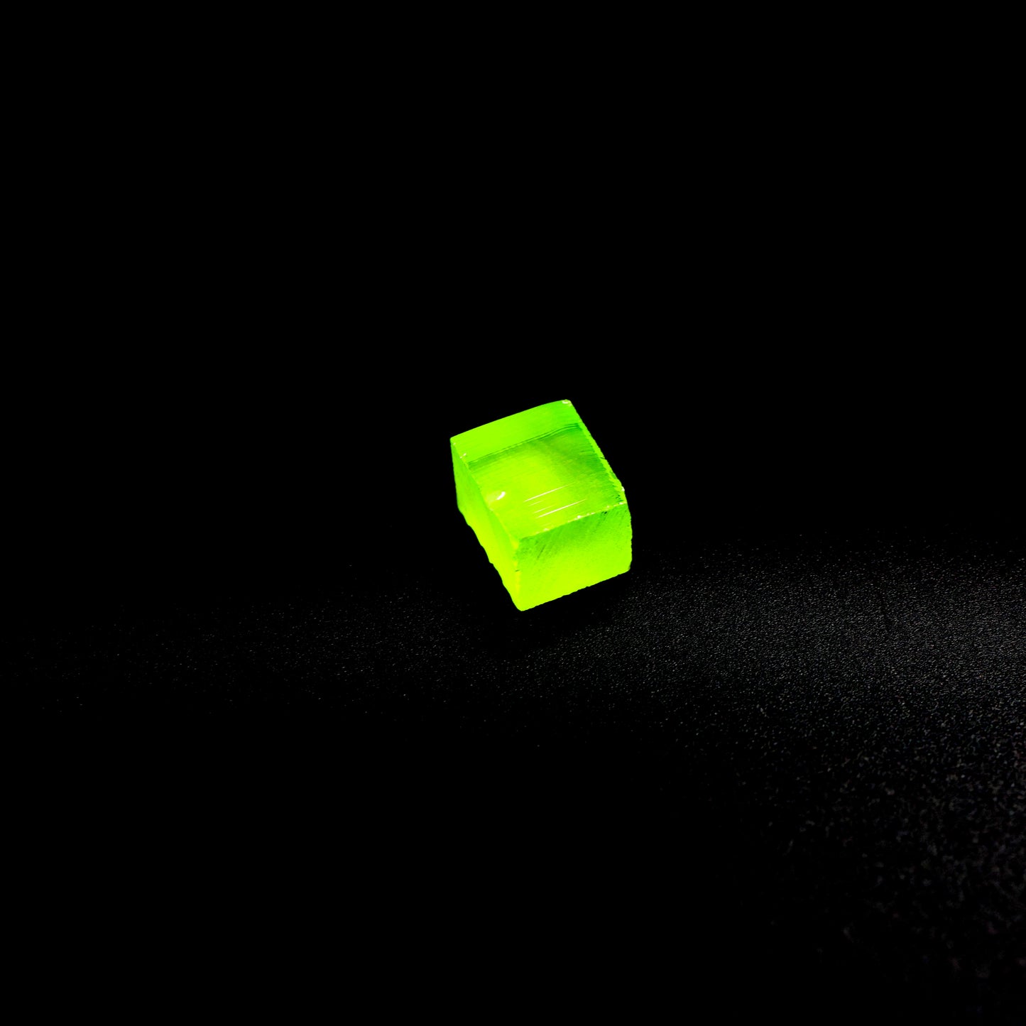 Lutetium Aluminum Garnet (LuAG) - Faceting Rough
