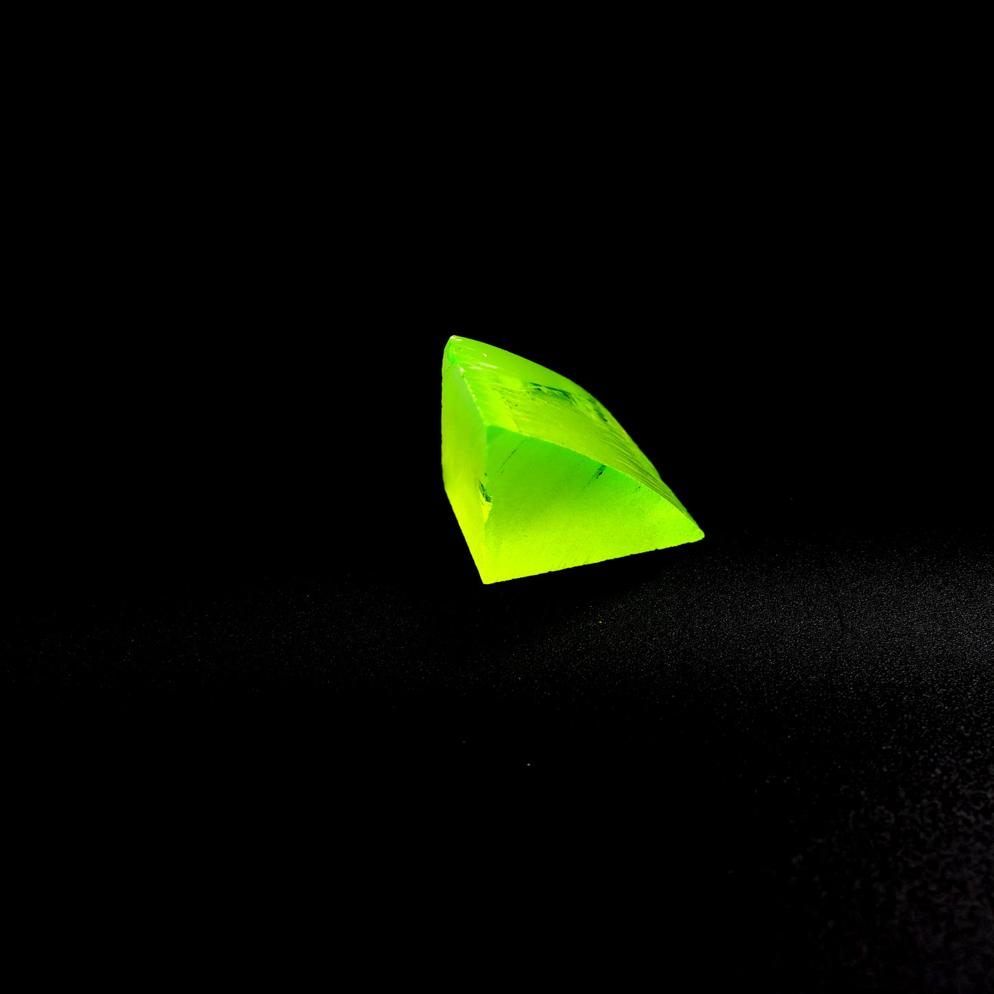 Lutetium Aluminum Garnet (LuAG) - Faceting Rough