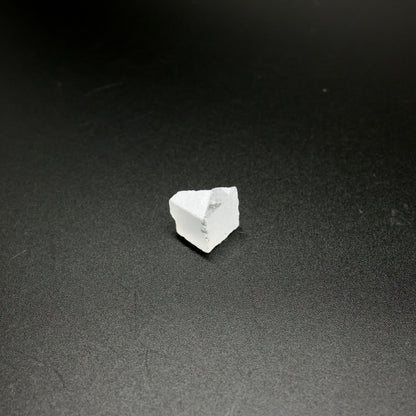 LYSO (Lutetium-Yttrium Oxyorthosilicate) Rough – High-Density Fluorescent Crystal