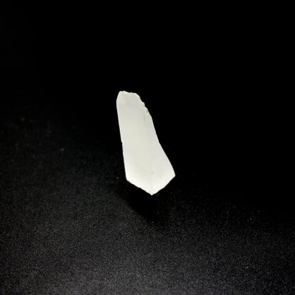 LYSO (Lutetium-Yttrium Oxyorthosilicate) Rough – High-Density Fluorescent Crystal