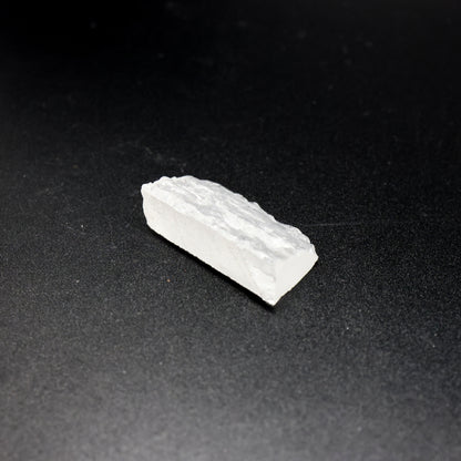LYSO (Lutetium-Yttrium Oxyorthosilicate) Rough – High-Density Fluorescent Crystal