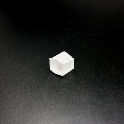 LYSO (Lutetium-Yttrium Oxyorthosilicate) Rough – High-Density Fluorescent Crystal
