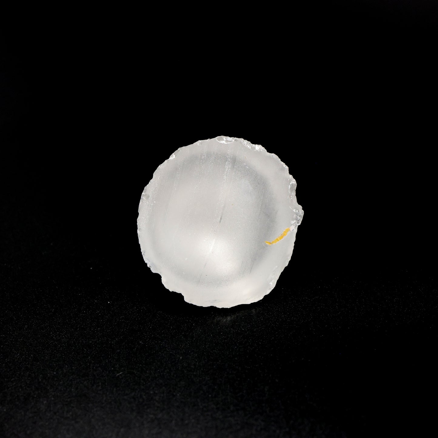 LYSO (Lutetium-Yttrium Oxyorthosilicate) Rough – High-Density Fluorescent Crystal