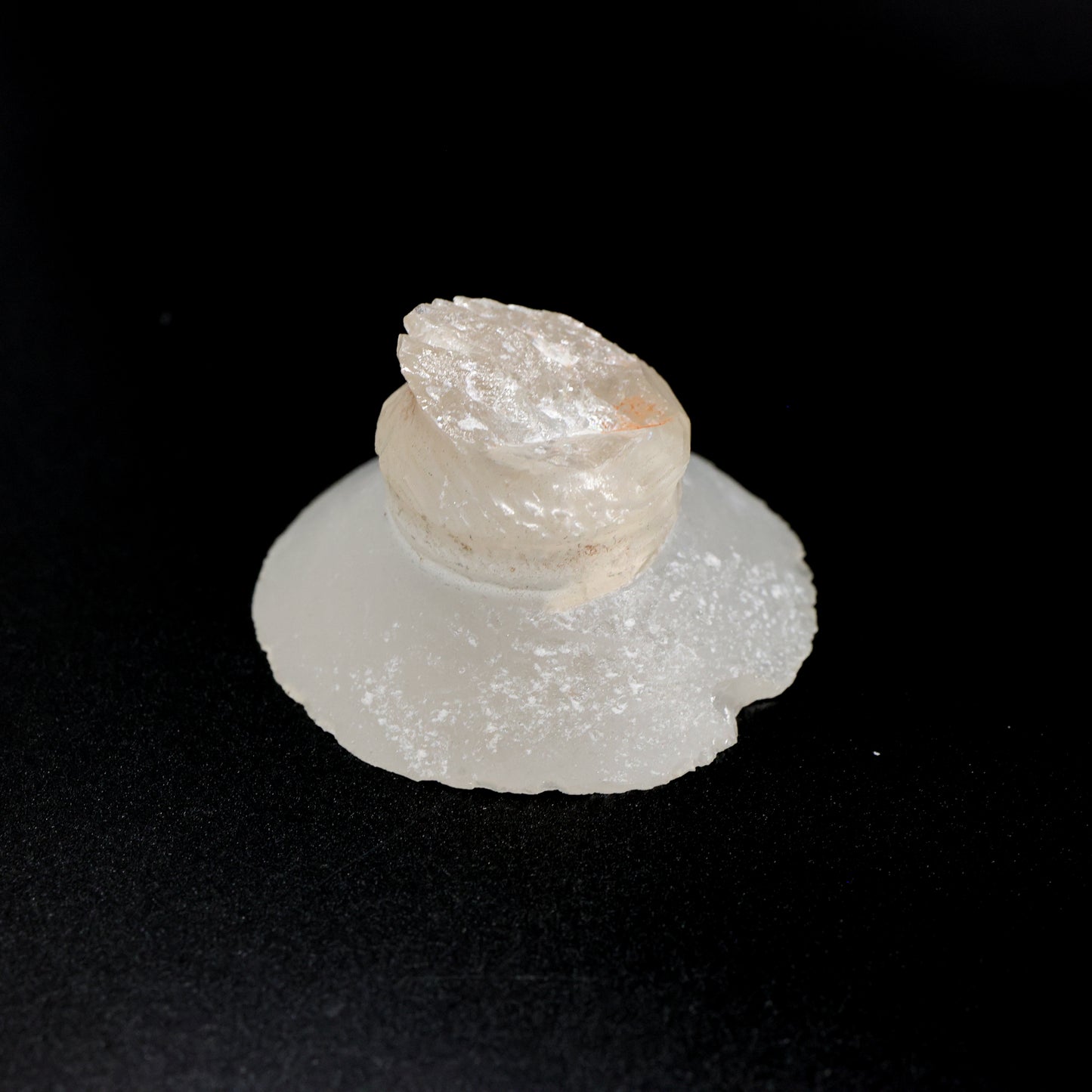 LYSO (Lutetium-Yttrium Oxyorthosilicate) Rough – High-Density Fluorescent Crystal