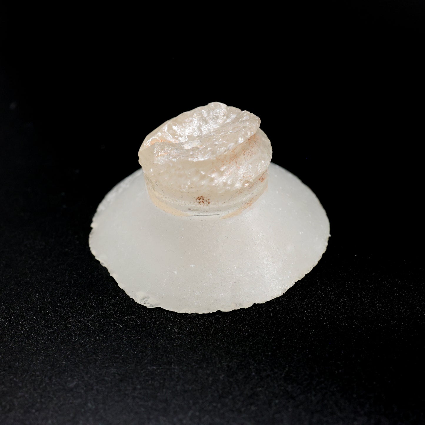 LYSO (Lutetium-Yttrium Oxyorthosilicate) Rough – High-Density Fluorescent Crystal