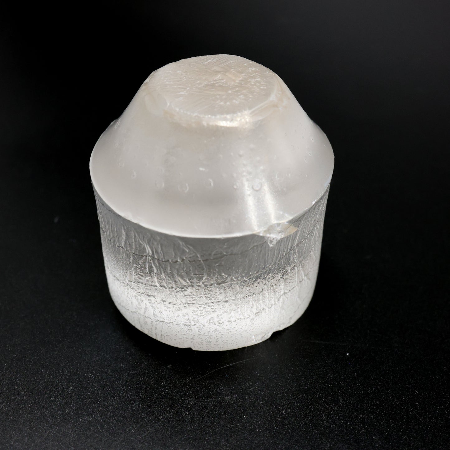 LYSO (Lutetium-Yttrium Oxyorthosilicate) Rough – High-Density Fluorescent Crystal