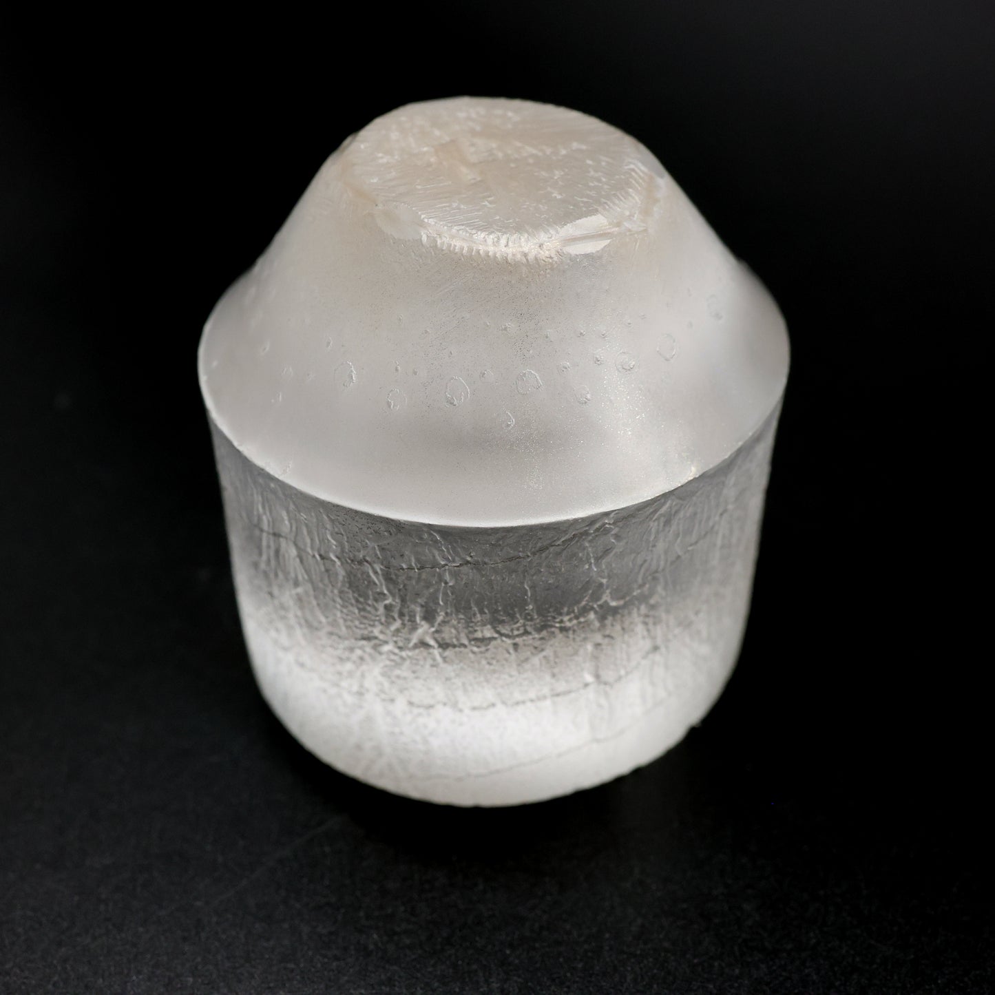 LYSO (Lutetium-Yttrium Oxyorthosilicate) Rough – High-Density Fluorescent Crystal