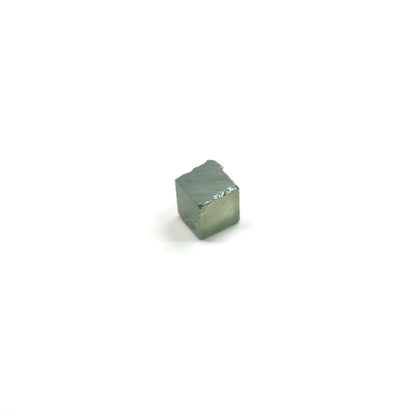 Cyan Moissanite - Grade A - Faceting Rough