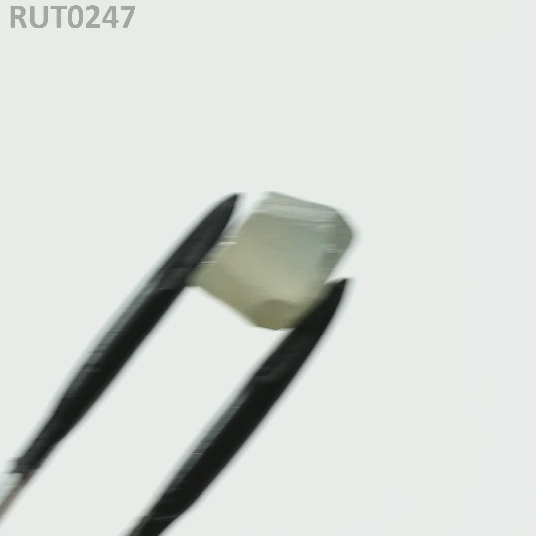 Grey Rutile : RUT0247
