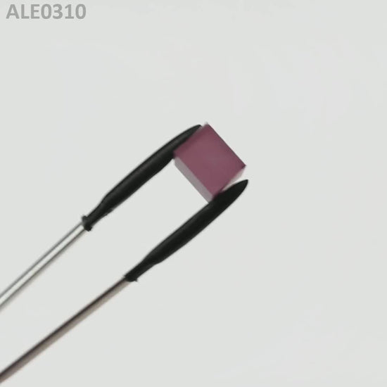 Red Alexandrite : ALE0310