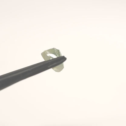 Green Synthetic Rutile Grade A - Faceting Rough