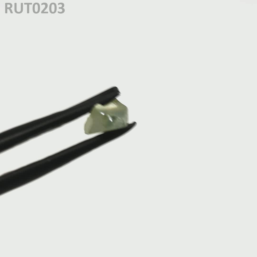 Green Rutile : RUT0203