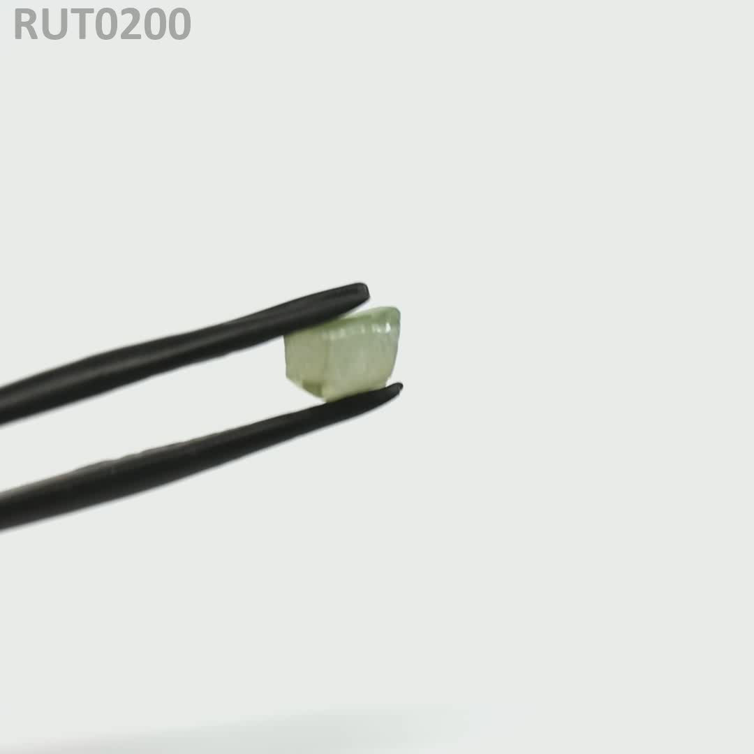 Green Rutile : RUT0200