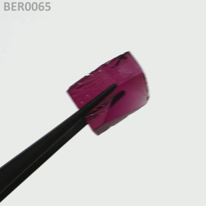 Purple Bixbite Beryl : BER0065