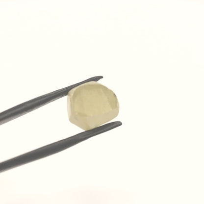 Yellow Synthetic Rutile Grade A - Faceting Rough
