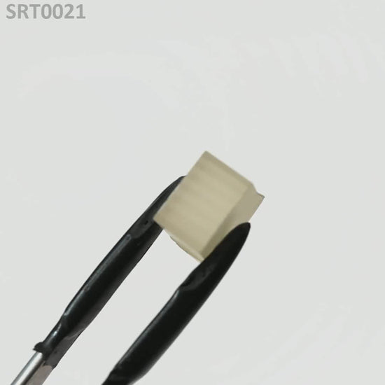 SrTiO3 : SRT0021