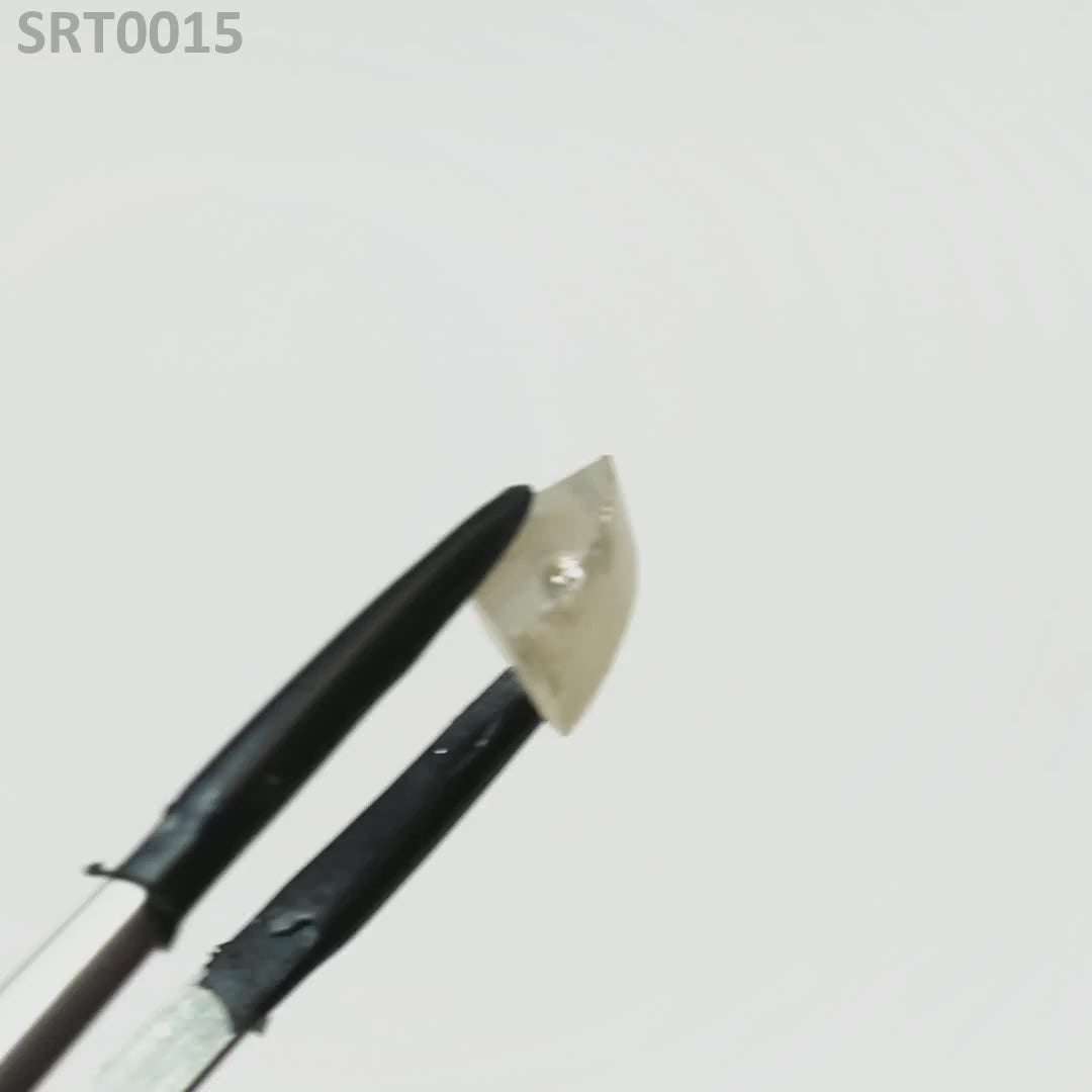 SrTiO3 : SRT0015
