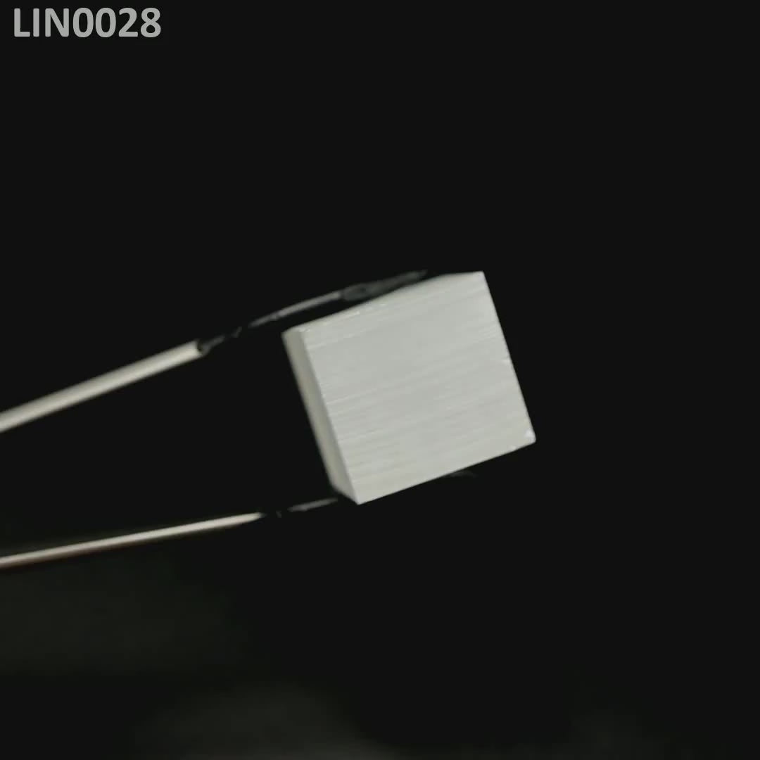 Lithium Niobate : LIN0028
