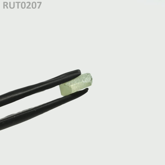 Green Rutile : RUT0207