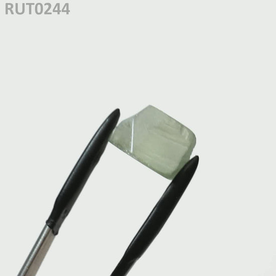 Grey Rutile : RUT0244