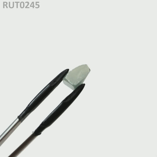 Grey Rutile : RUT0245