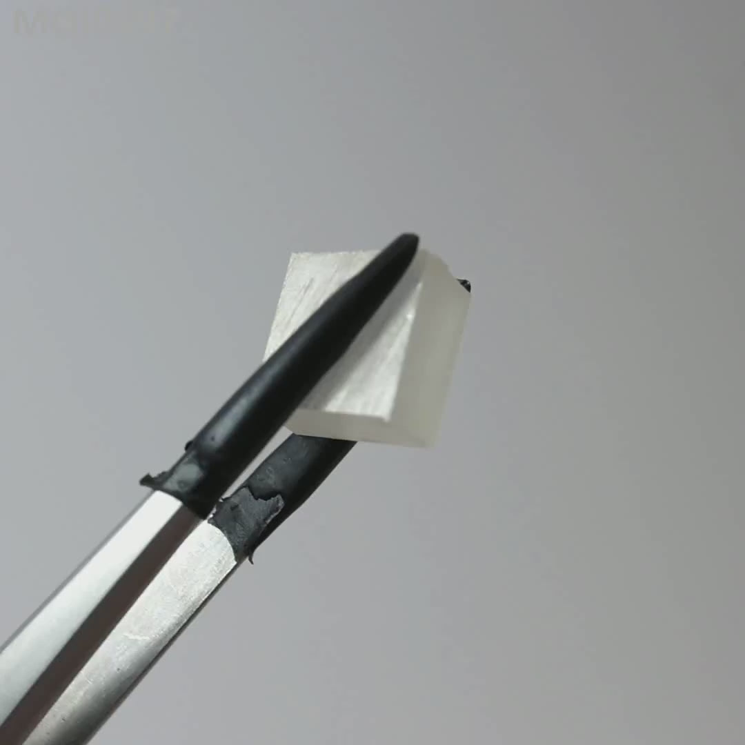 White DEF Moissanite : MOI0597