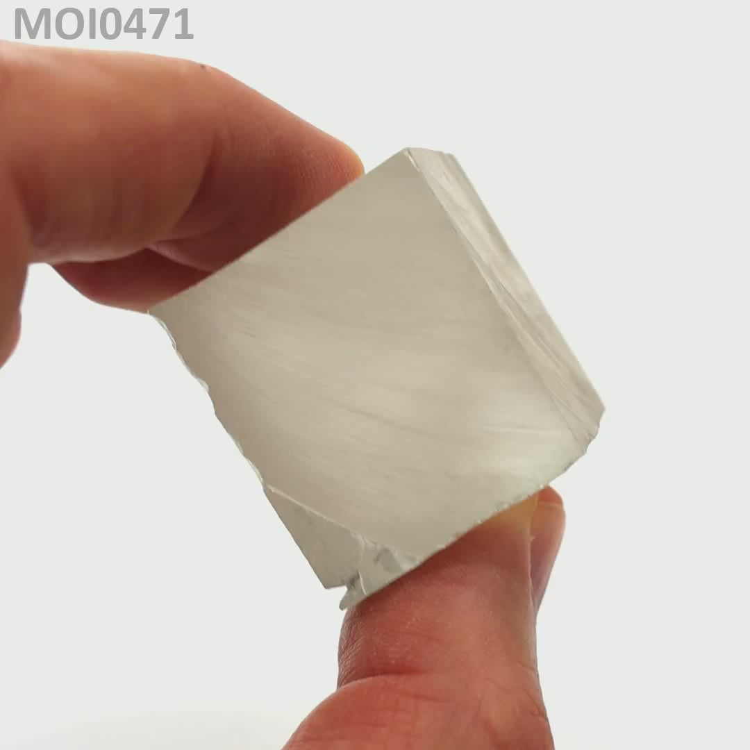 White DEF Moissanite : MOI0471